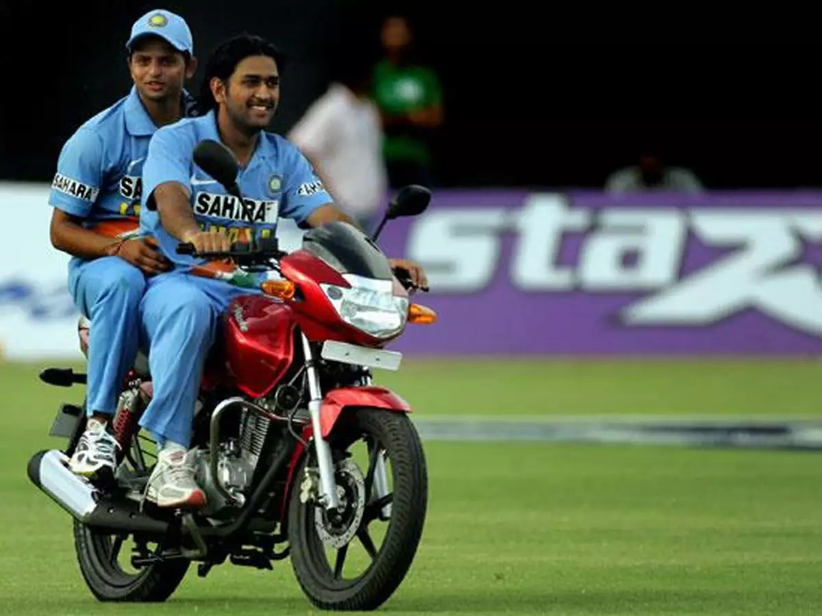 Mahendra Singh Dhoni,Ranchi,Motor Cycle,Starting Problem