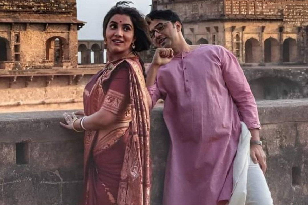 Tollywood,Bengali movie,Byomkesh O Durgo Rohosso,Dev,Rukmini