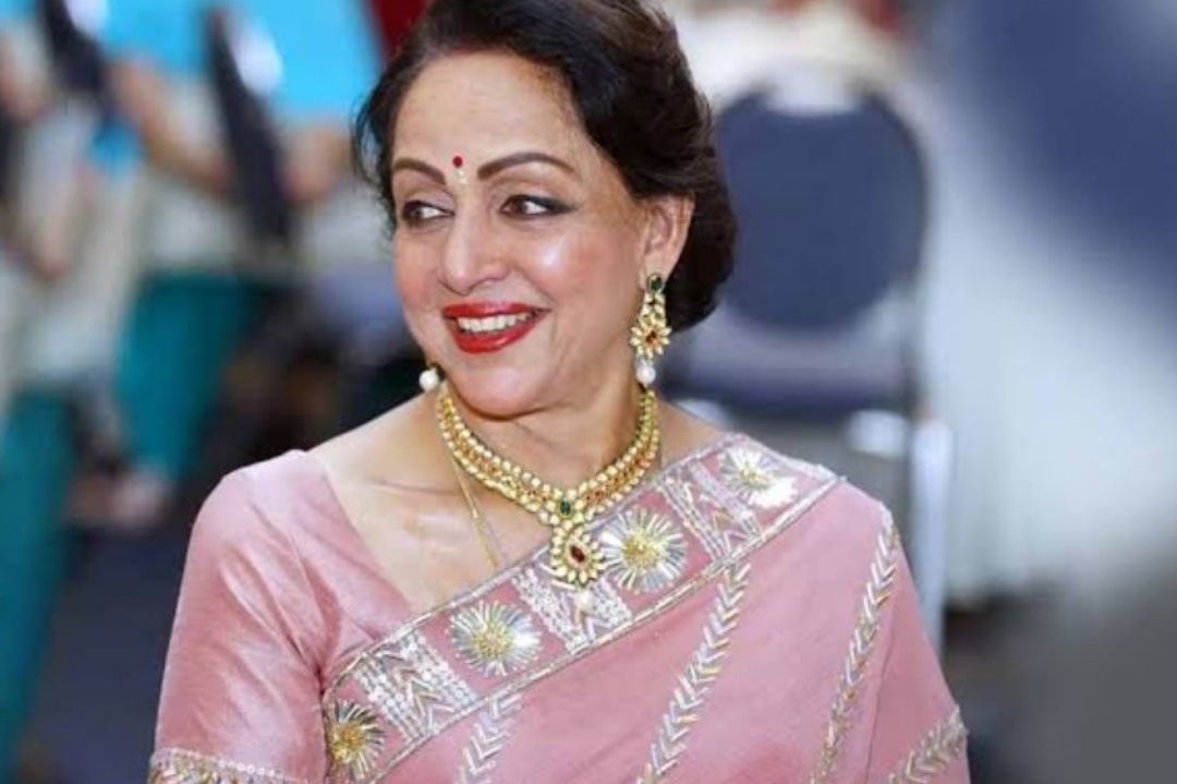 Bollywood,Actress,Hema Malini,Dreamgirl,stage performance,book launch event