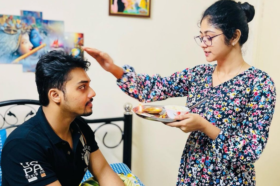 Tollywood,Bengali Actor,Bengali Actress,Rakhsha Bandhan,Rituals,Celebration