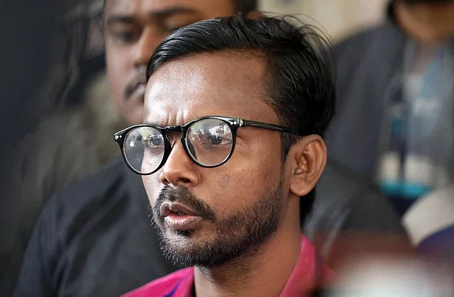 Hero Alam,Microbus,Gift,Bangladesh