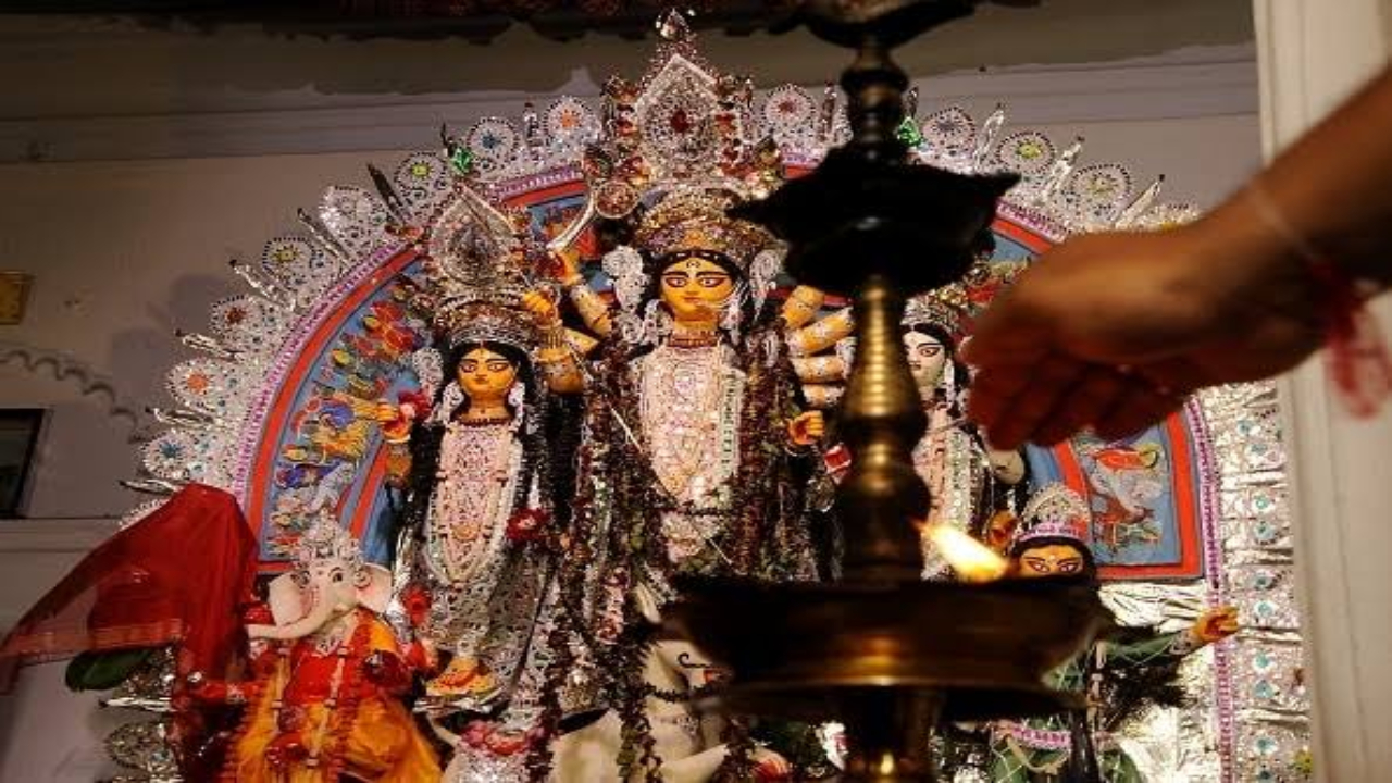 Durga puja 2023,West Bengal Government,transport department of West Bengal,Kolkata Durga puja,North kolkata durga puja,South Kolkata Durga puja