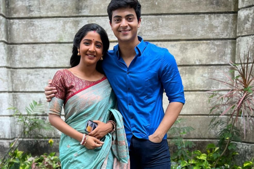Tollywood,Star Jalsha,Anurager Chowa,Surjo-Deepa,Anniversary Program