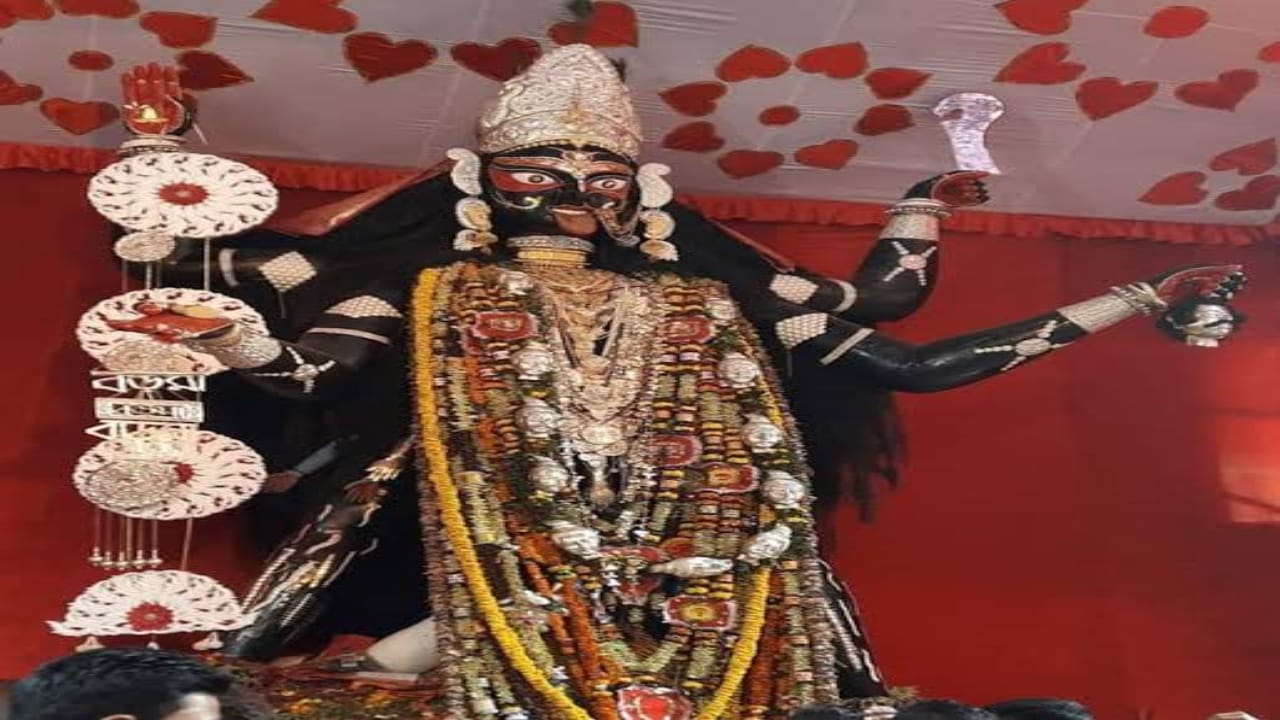 Naihati,Festival,WB,Boro Maa,Ritual