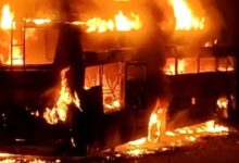Accident,WB,Kharagpur,Orissa,Paradip,Fire in the bus