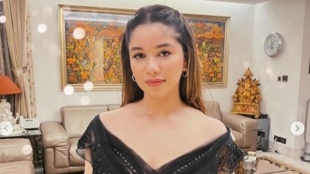 Sara Tendulkar,Shubman Gill,Sachin Tendulkar,Anant Ambani,Kartik Aaryan,Sara Ali Khan,Saif Ali Khan,CWC 2023,World Cup 2023,bollywood,hindi films,indian cricket,সচিন তেন্ডুলকর,শুভমন গিল,বলিউড,হিন্দি ছবি,ভারতীয় ক্রিকেট,Bangla News,Latest Bangla News,News in Bangla,Bengali News,Latest Bengali News,News in Bengali